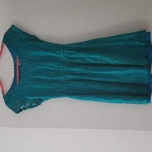 Mid-length junior dress size small